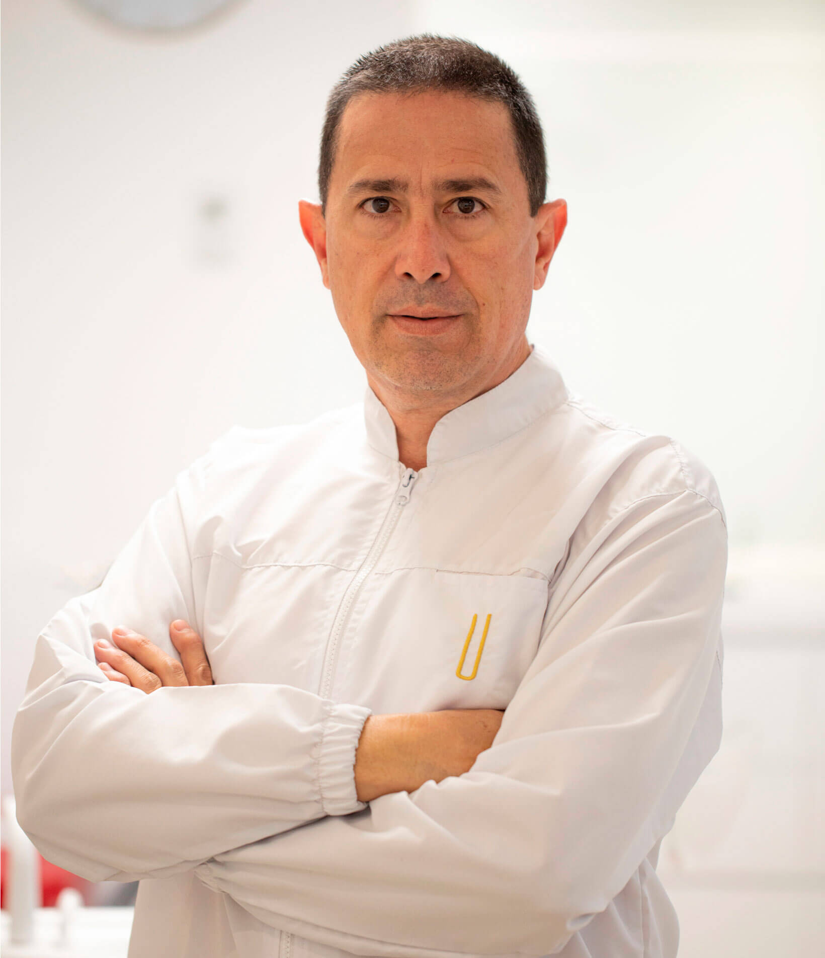 Dr. Juan Fidel Díez - Especialista en Estética Dental
