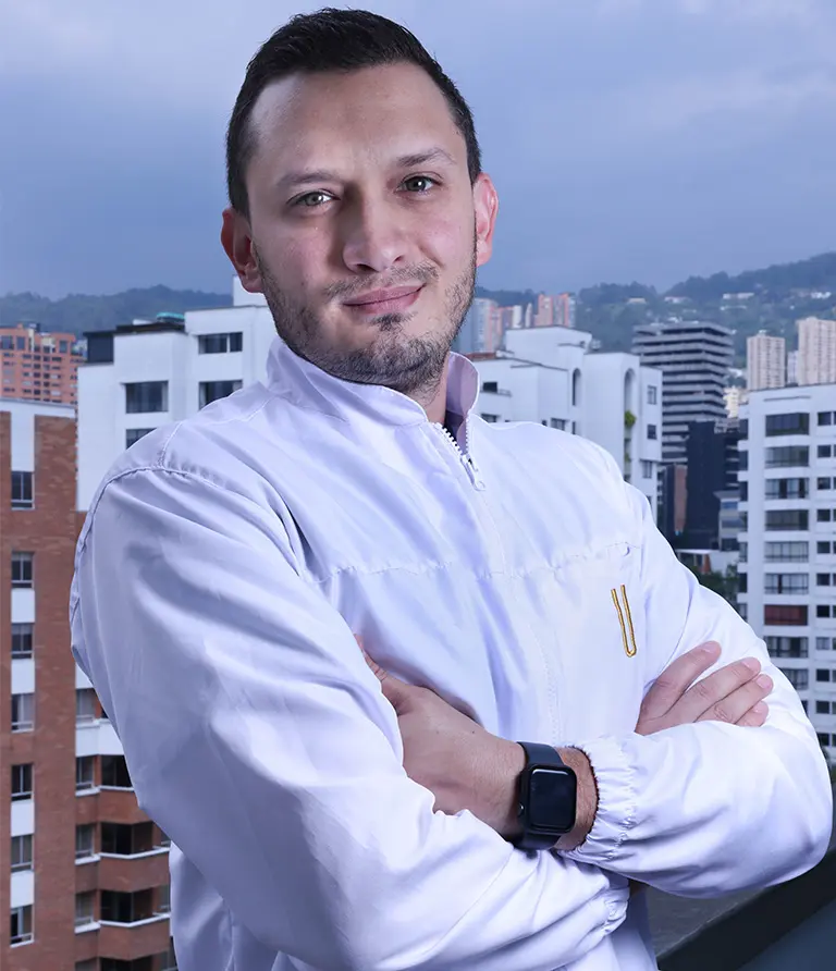 Dr. Daniel Quiceno - (Especialista en Endodoncia)